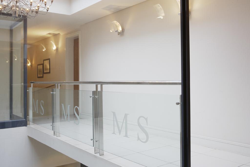 Marine Square Luxury Suites Hermanus Kültér fotó